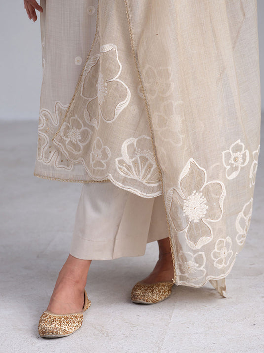 Fog Beige Woven Kurta and Contrast Dupatta with Hand Work Detailing (Set of 3)