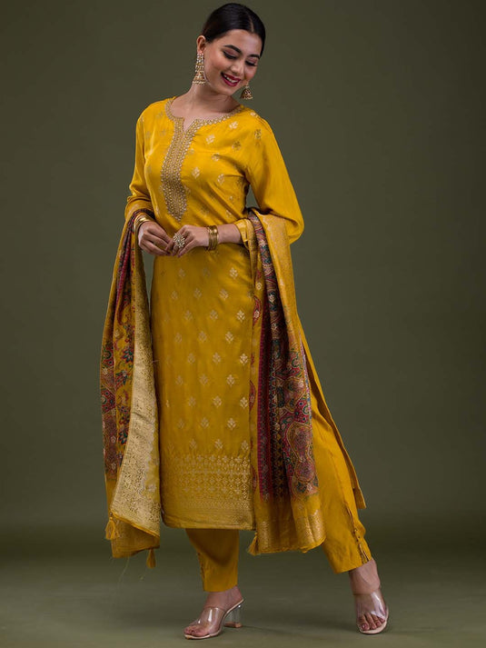 Women Floral Embroidered Regular Silk Crepe Kurta with Trousers & With Dupatta