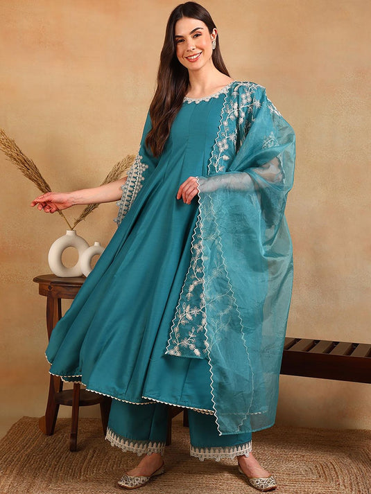 Women Yellow Silk Blend Embroidered Flared Kurta (Set of 3)