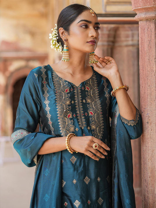 Ethnic Motifs Woven Design Regular Kurta With Trousers & Dupatta